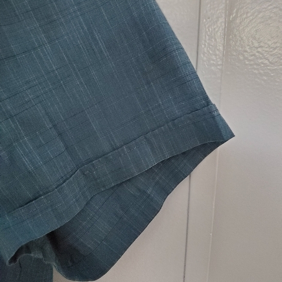 Gorgeous blue van heusen mens button down size 18-18 1/2 - Picture 2 of 5